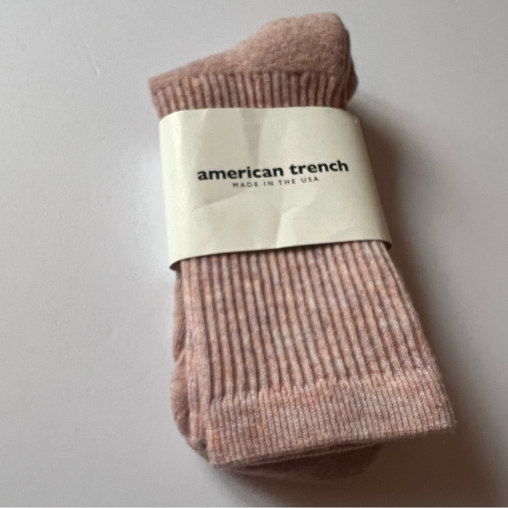 AMERICAN TRENCH SUPERMERINO WOOL CREW SOCKS BLUSH HEATHER PINK OS NWT